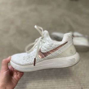 Rose Gold Nike Flyknit Low 2